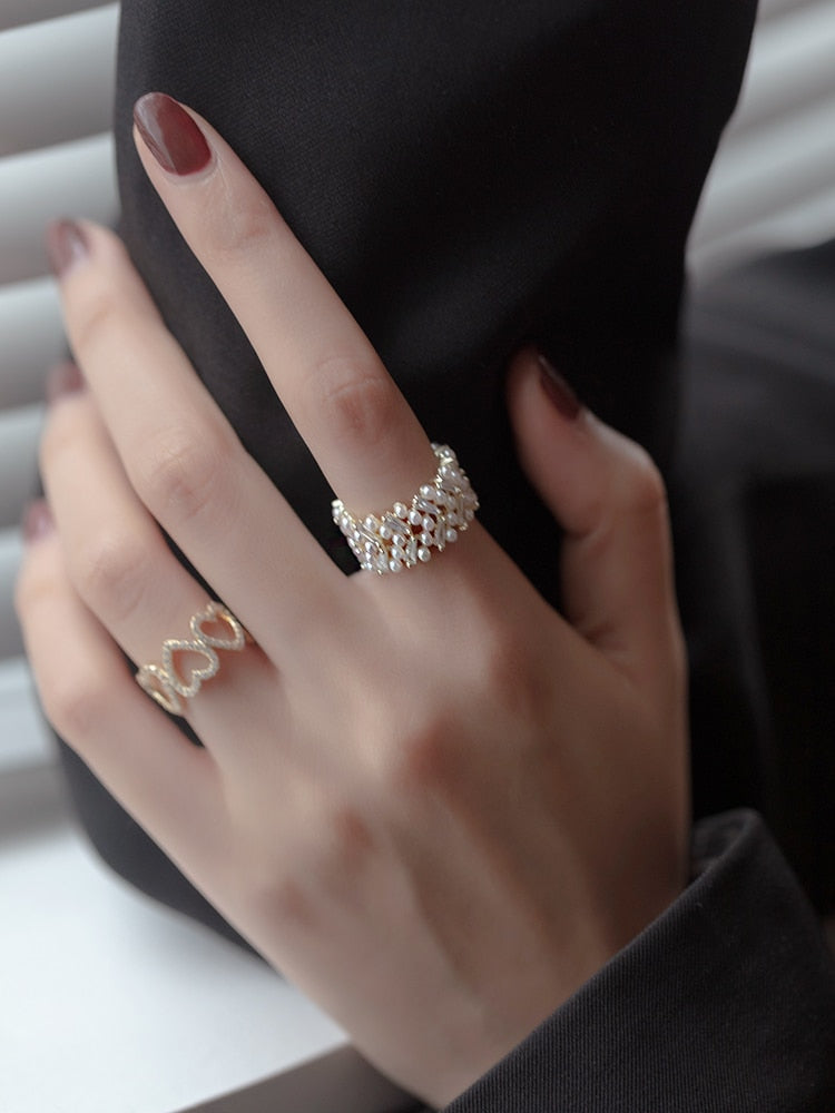 Bague fine or perles blanches – Lila