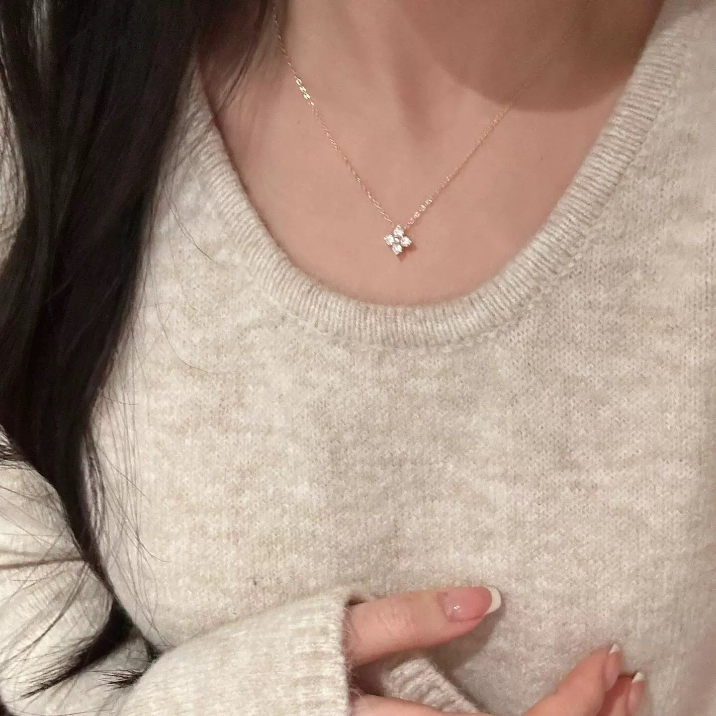Collier pendentif fleur cristal Or – Léa