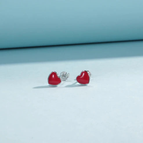 Clous d’oreilles cœur rouge argent – Léa