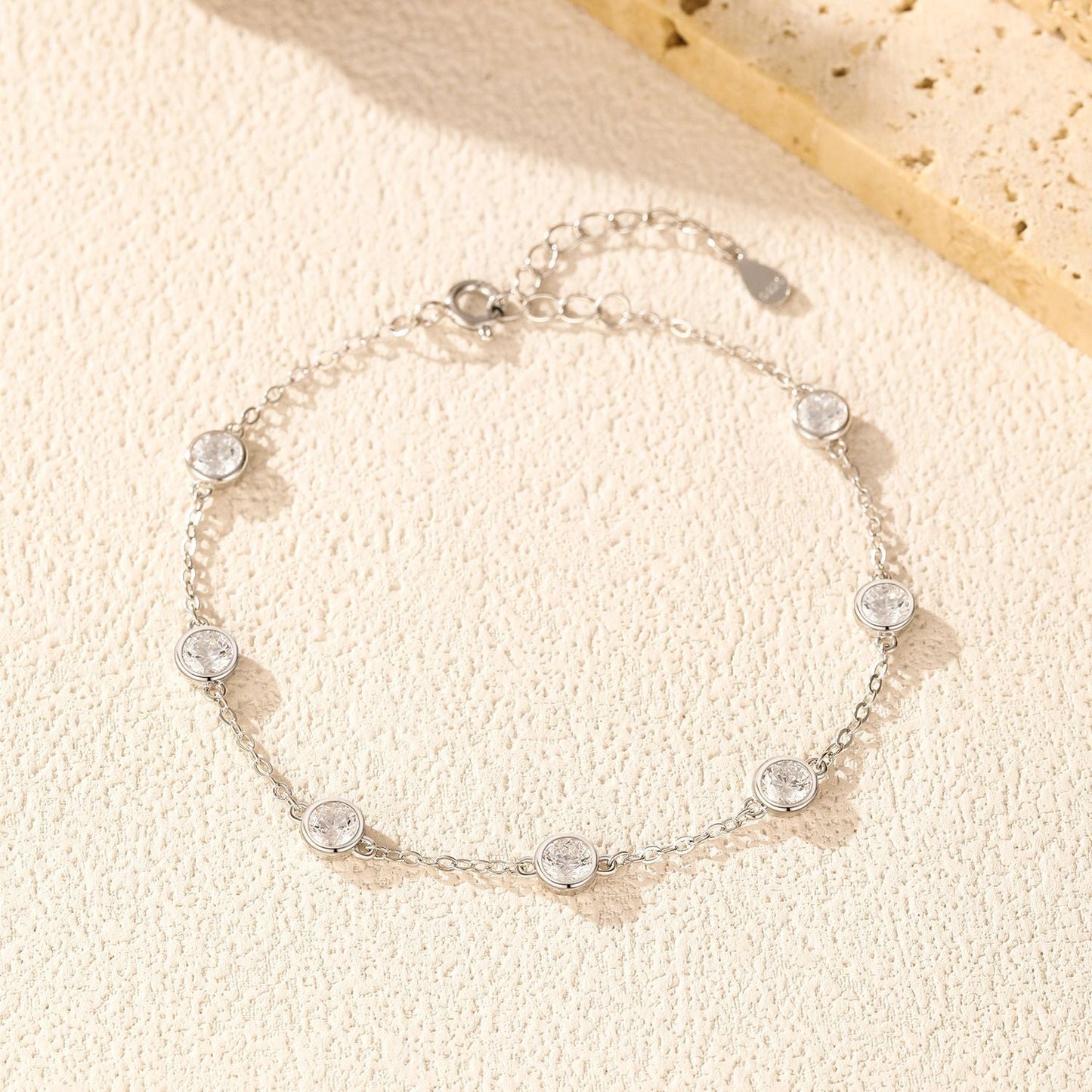 Bracelet argent pierres transparentes – Lise