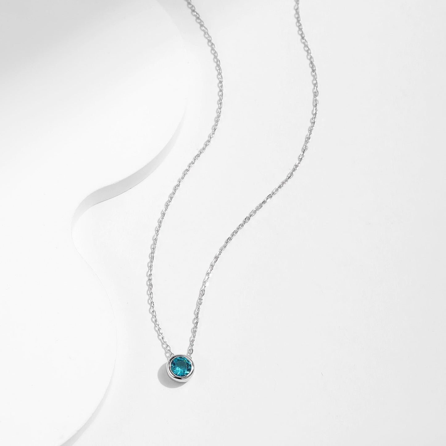 Collier pendentif argent pierre ronde bleue – Amira