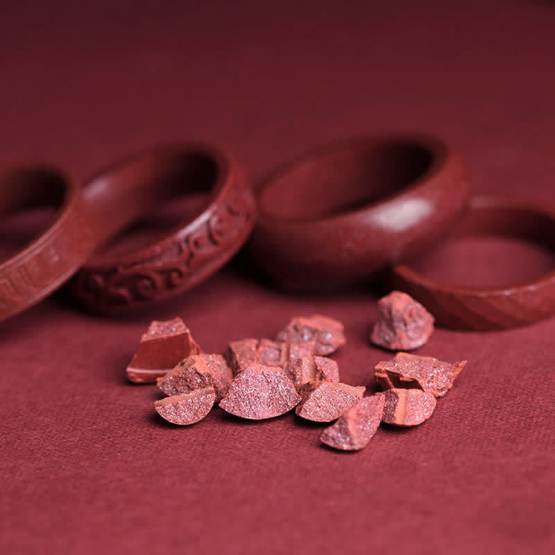 Bague cinabre rouge gravée nuages – Léo