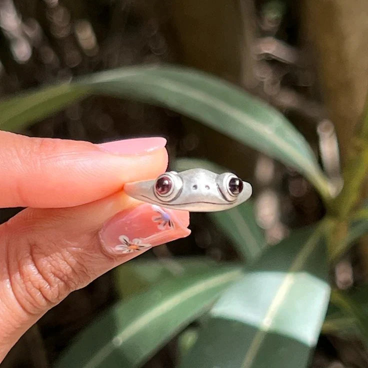 Bague ajustable grenouille argent pierres noires – Léo