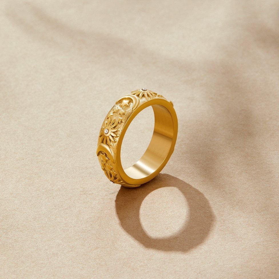 Bague ornements célestes or pierre claire – Éloïse