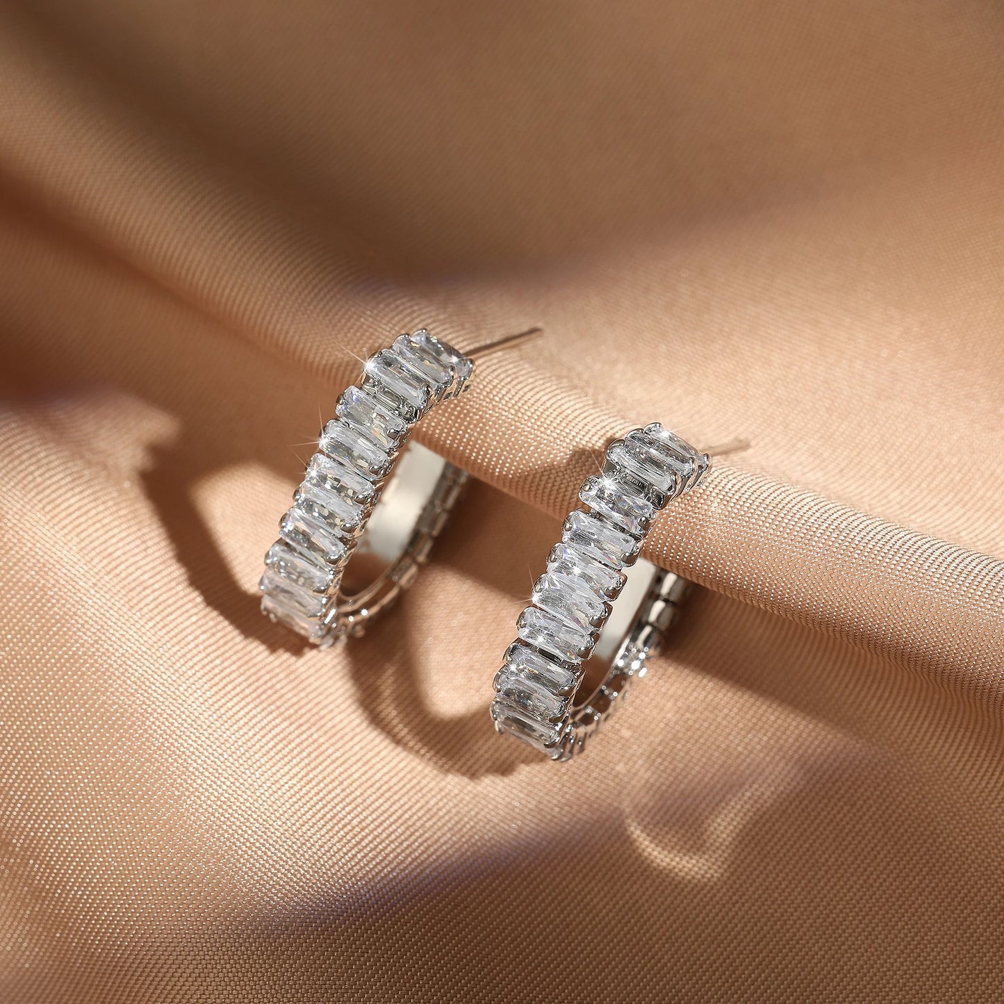 Boucles d’oreilles pendantes en cristal éclatant