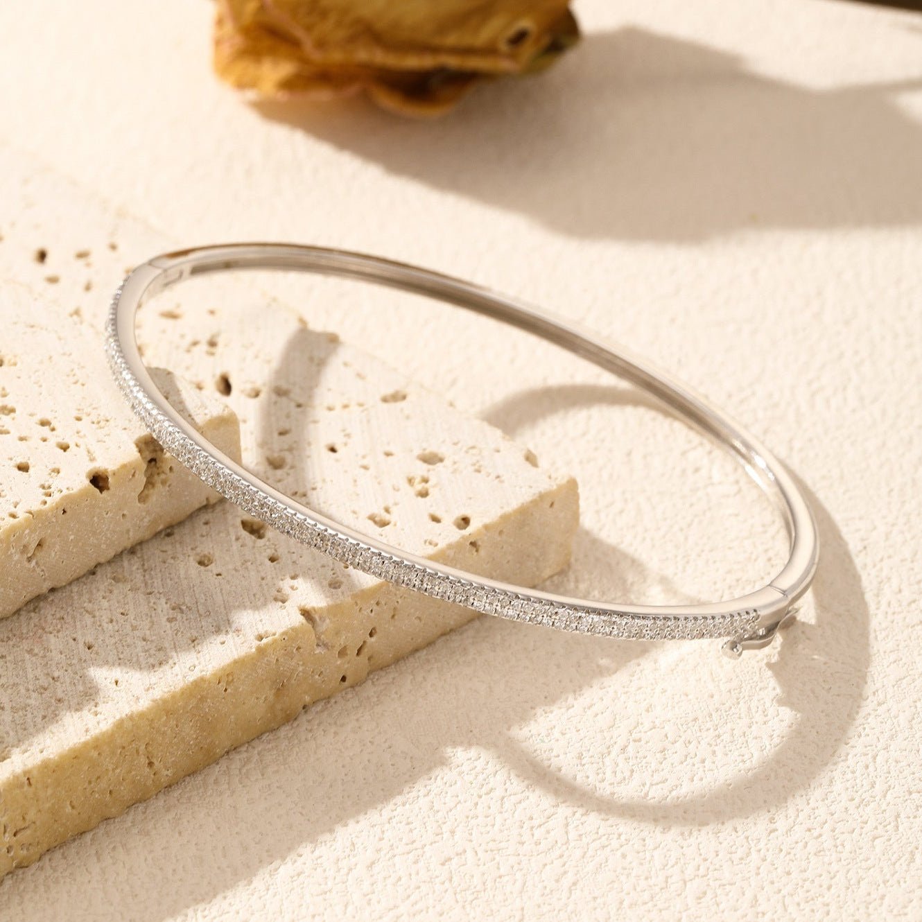 Bracelet rigide gravé argent – Lina