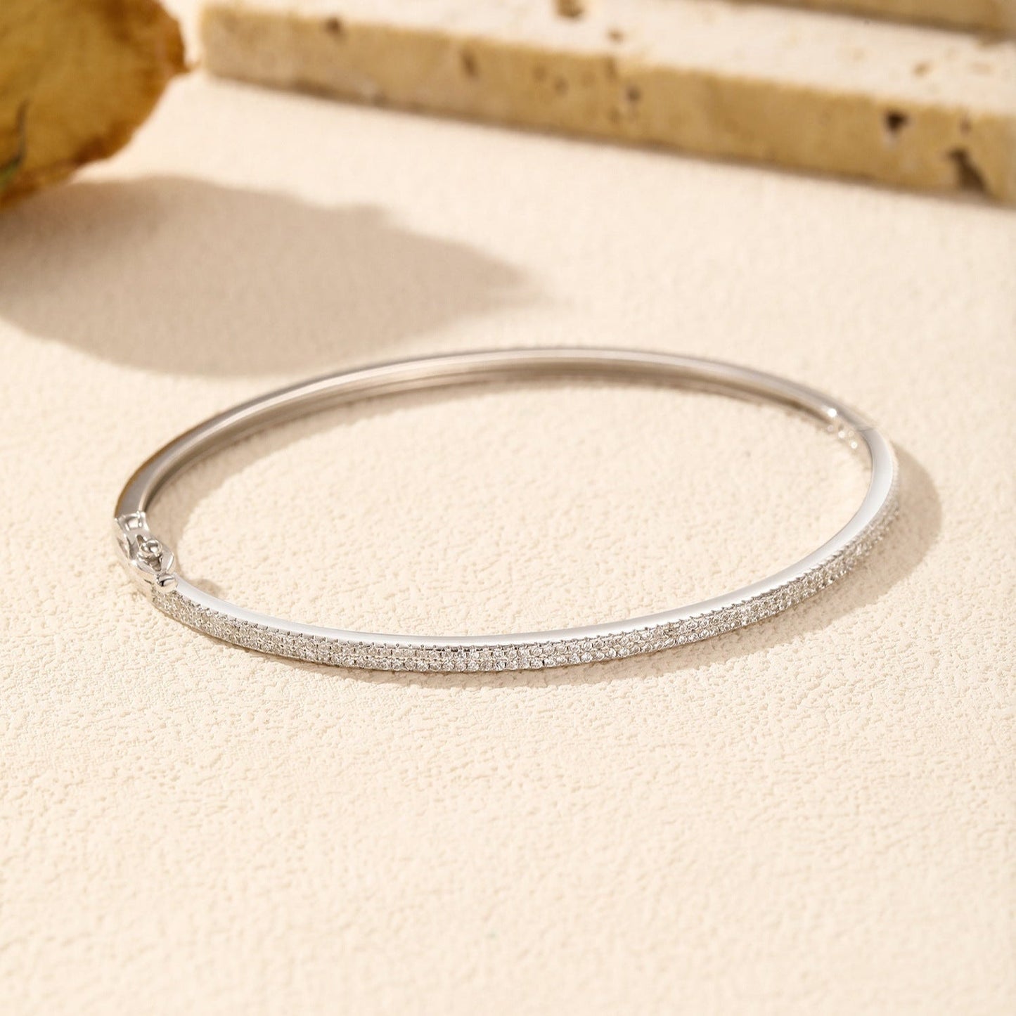 Bracelet rigide gravé argent – Lina