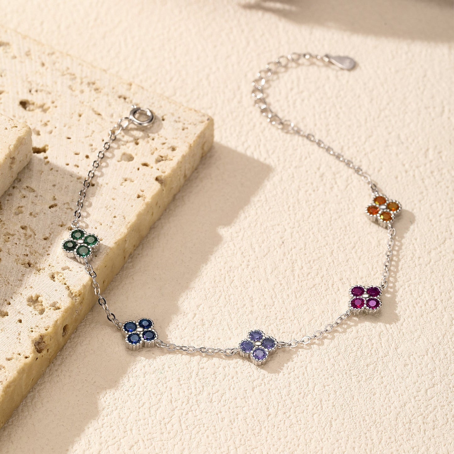 Bracelet argent fleurs pierres colorées – Mira