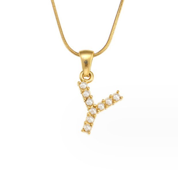 Collier doré avec pendentif lettre Perle – Sanne