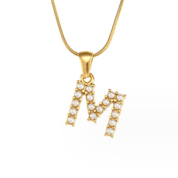Collier doré avec pendentif lettre Perle – Sanne