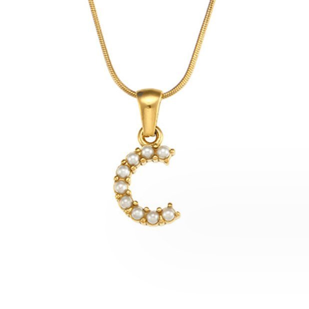 Collier doré avec pendentif lettre Perle – Sanne