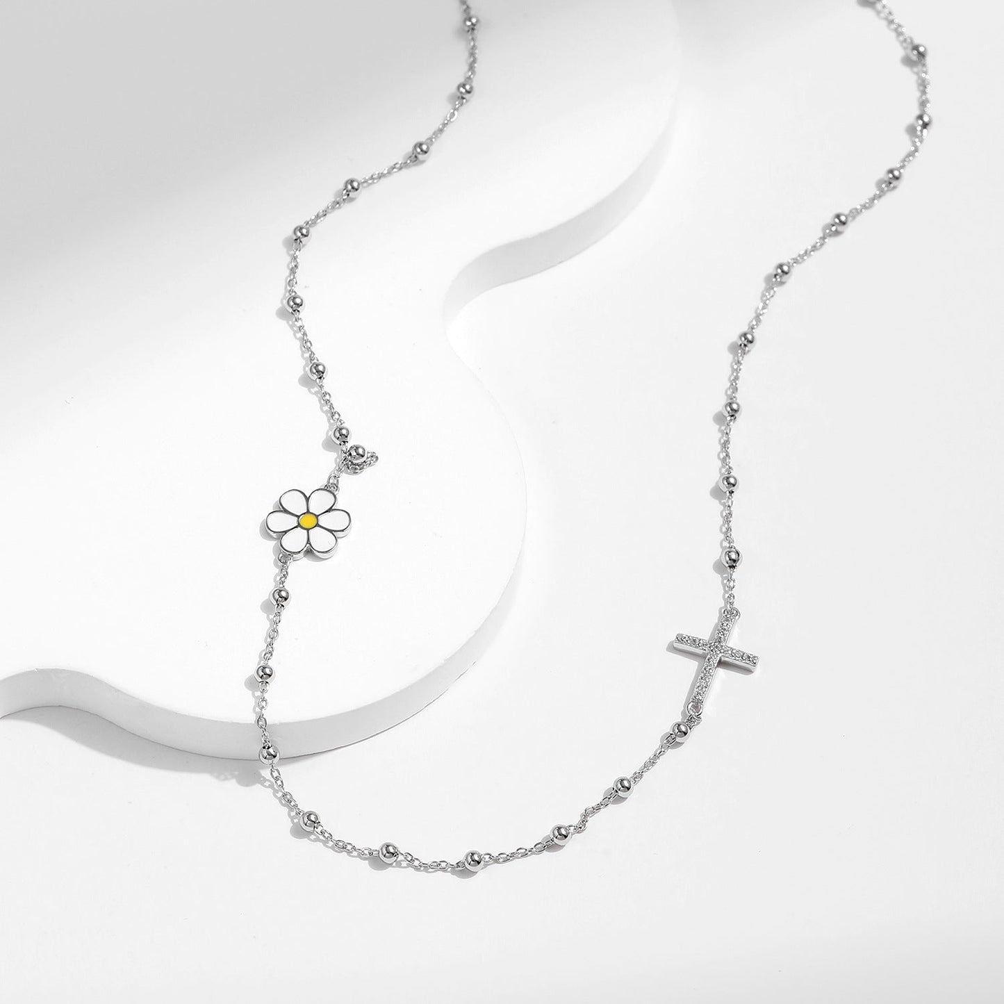 Collier pendentif croix fleur argent – Lise