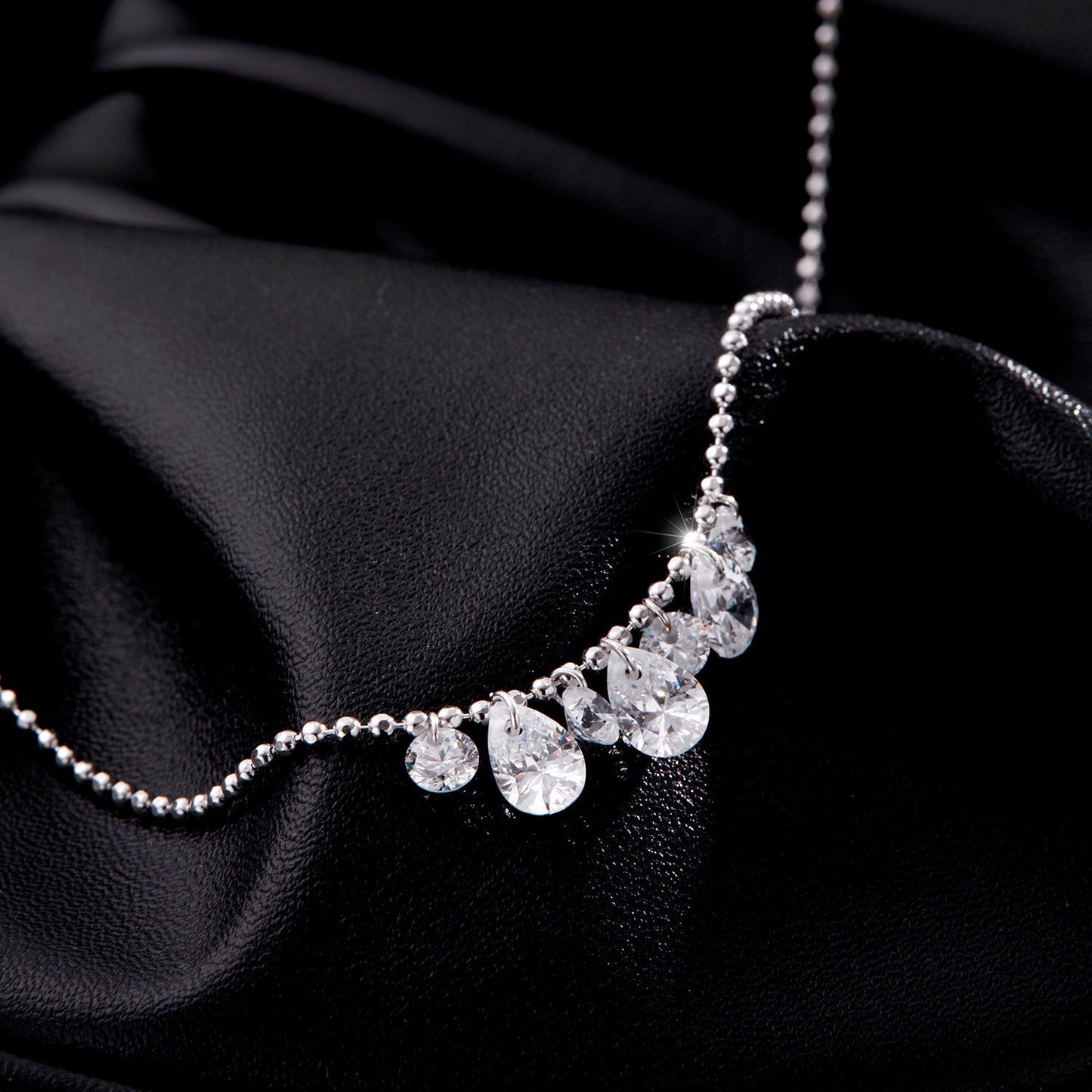 Collier pendentifs goutte argent pierres cristallines – Lila