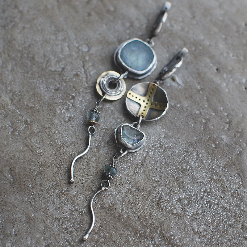 Boucles d’oreilles pendantes argent croix bleues – Léo