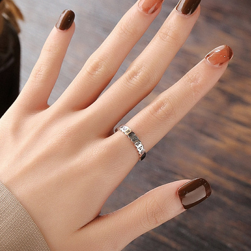 Bague argent gravée symboles noirs – Léo