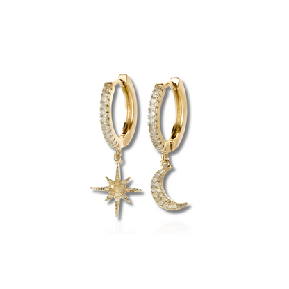 Boucles d'Oreilles en Hoops avec Étoile et Lune en Zircon
