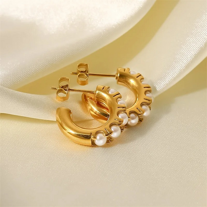 Boucles d'Oreilles Stud en Forme de C avec Perles Plaquées Or Élégantes