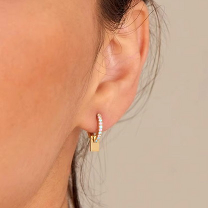 Boucles d'oreilles carrées géométriques en zircon plaqué or