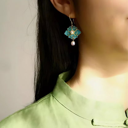 Boucles d'oreilles lotus bleues perles vintage plaqué or