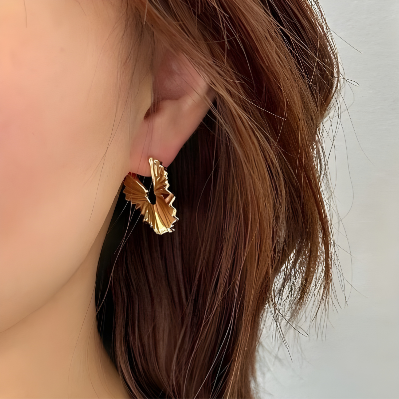 Boucles d'oreilles pétales géométriques plaquées or