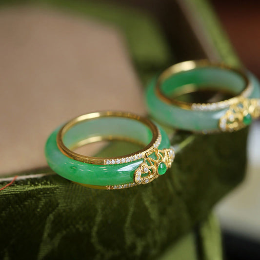 Bague plaqué or calcédoine verte motifs dorés – Léo