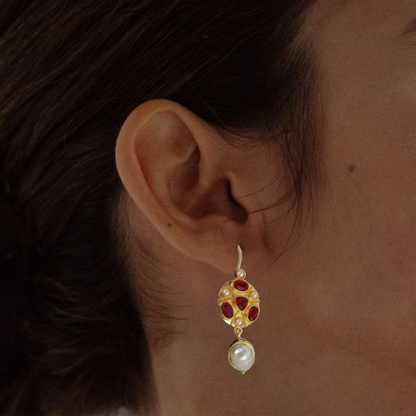 Boucles d'oreilles Goutte Dorée en Pierre Rouge