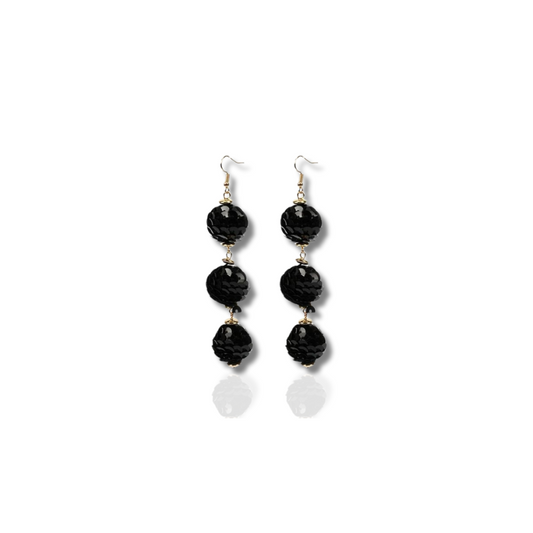Boucles d'oreilles gouttes trèfle avec accents de pierre plaqué or