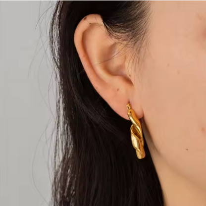 Boucles d'oreilles pendantes géométriques ovales dorées