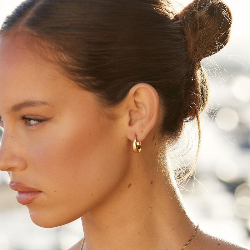 Boucles d'Oreilles en Forme de Goutte Dorées