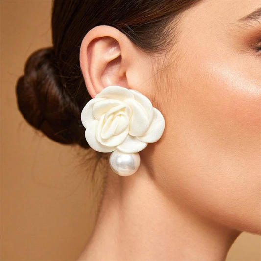 Boucles d'oreilles fleurs et perles