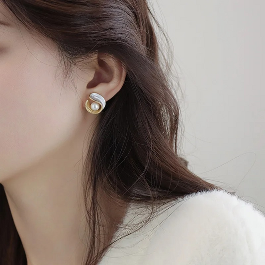 Boucles d'Oreilles Stud Perle de Moule Irrégulière
