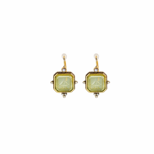Boucles d’oreilles vintage perles vertes dorées