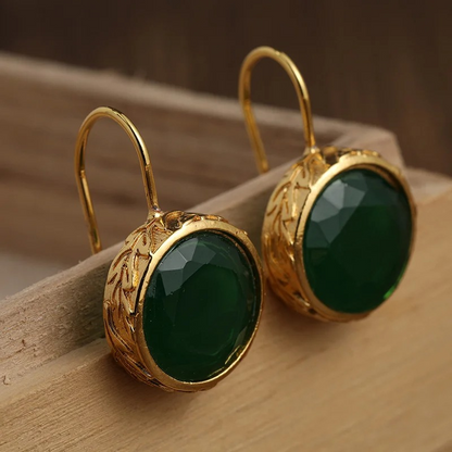 Boucles d'oreilles avec pierre précieuse verte plaqué or