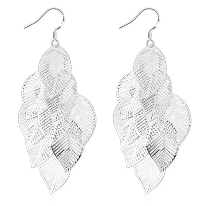 Boucles d'oreilles pendantes en feuilles plaquées argent