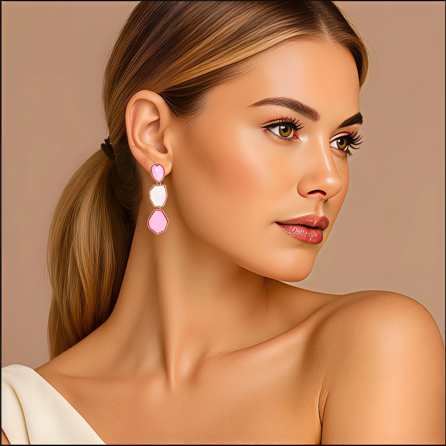 Boucles d'oreilles géométriques carrées avec pierres naturelles plaqué or