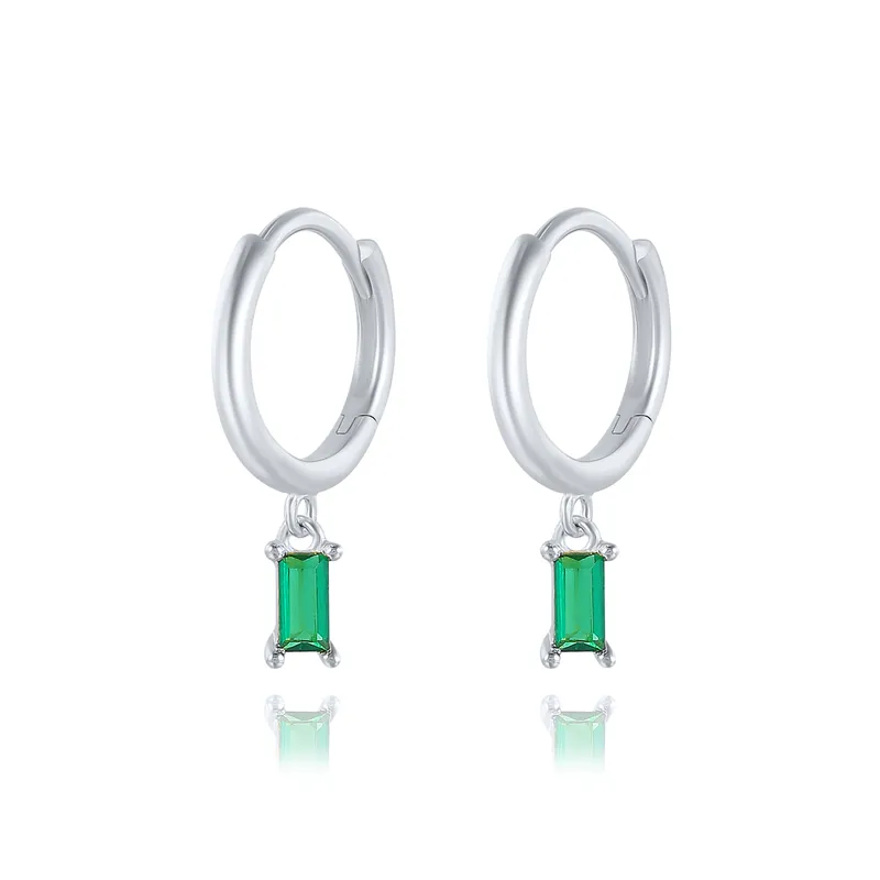 Boucles d'oreilles élégantes en zircone carrée