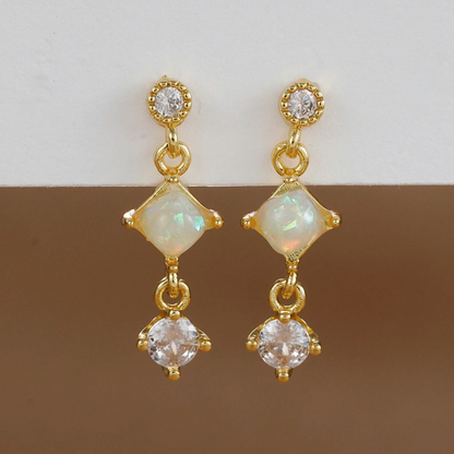 Boucles d'oreilles opales plaqué or