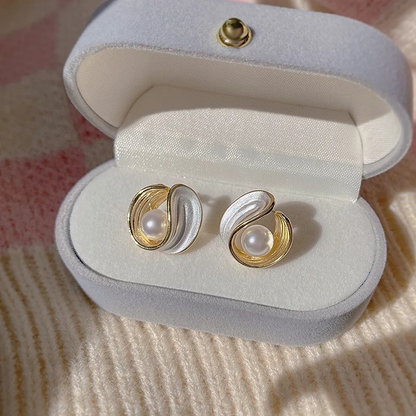 Boucles d'Oreilles Stud Perle de Moule Irrégulière