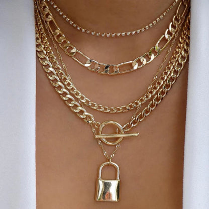 Collier multi-chaînes or perle baroque cristaux – Lila