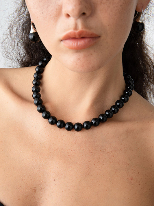 Collier perles noires plaqué or – Lise
