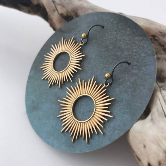 Boucles d’oreilles pendantes soleil argent doré – Lise