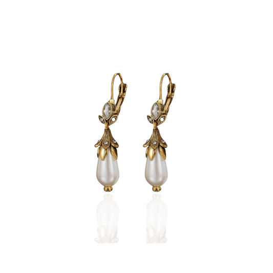 Boucles d'oreilles vintage avec goutte de perles plaquées or