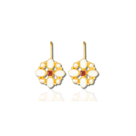 Boucles d'oreilles gouttes fleurs dorées avec opale et pierre rouge plaqué or