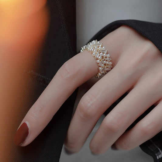Bague fine or perles blanches – Lila