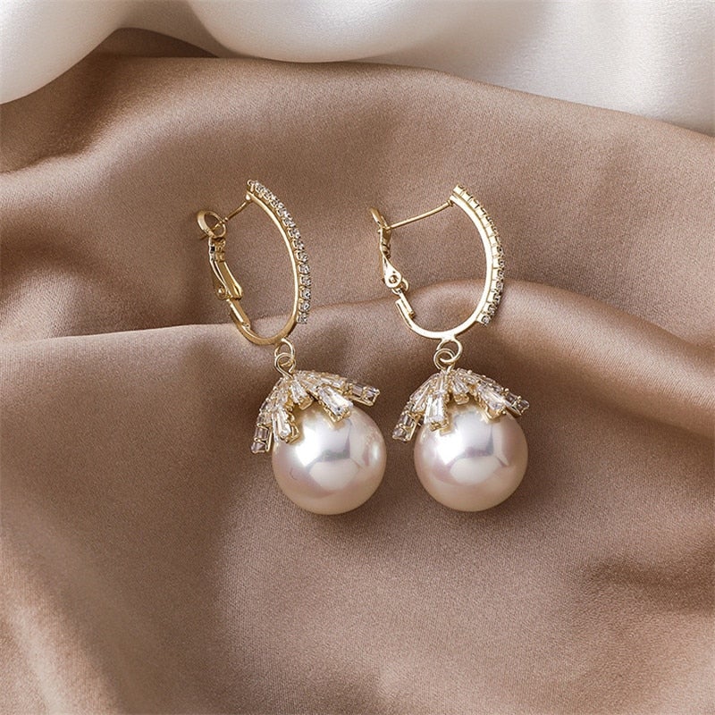 Boucles d’oreilles perle dorée cristaux – Lise