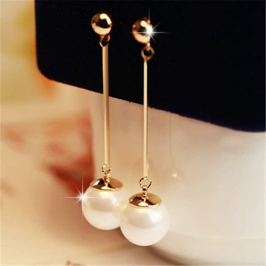 Boucles d’oreilles pendantes perles blanches plaqué or – Léa