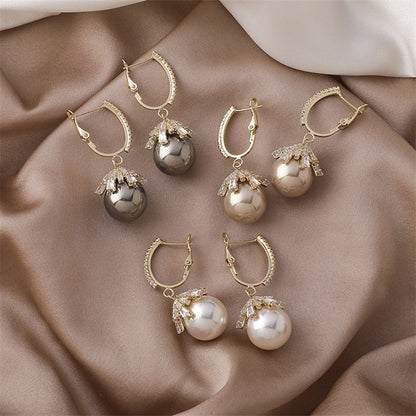 Boucles d’oreilles pendantes perle beige plaqué or – Lila