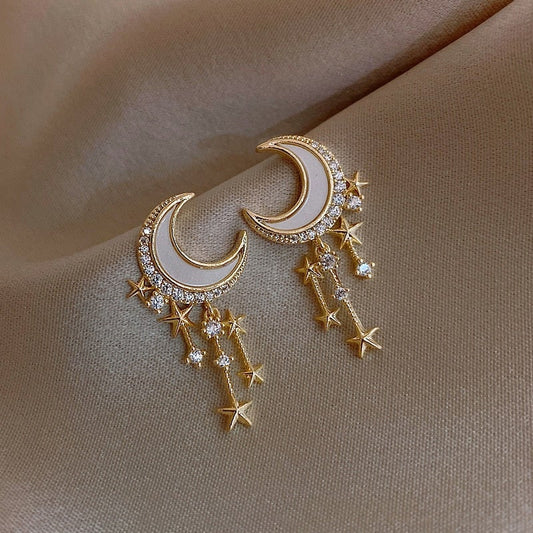 Boucles d’oreilles pendantes croissant lune plaqué or – Léo