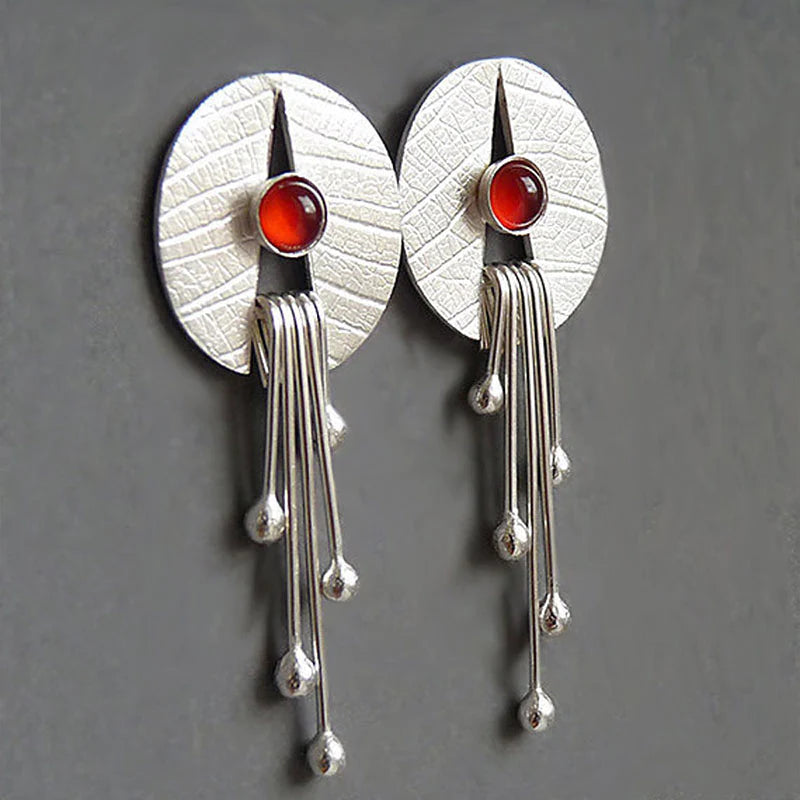 Boucles d’oreilles pendantes ajourées argent pierre rouge – Lise