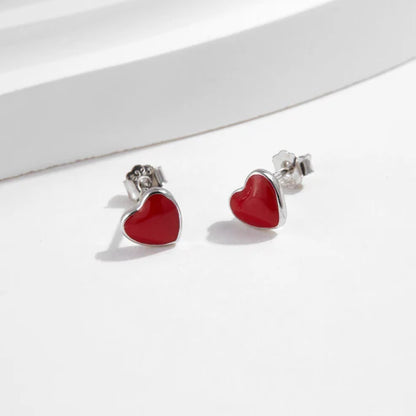 Clous d’oreilles cœur rouge argent – Léa
